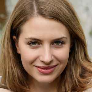 Profile photo of Rebecca Hampson